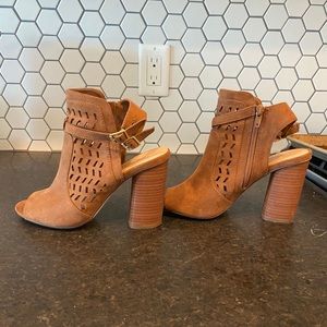 Steve Madden Peep Toe Heels